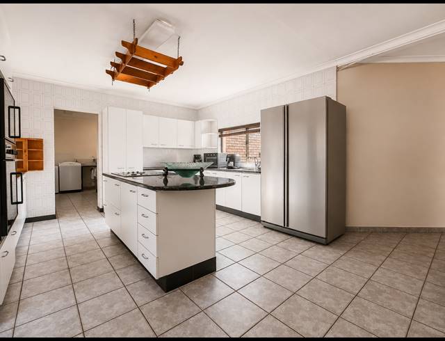 4 BEDROOM HOUSE FOR SALE IN THREE RIVERS EAST